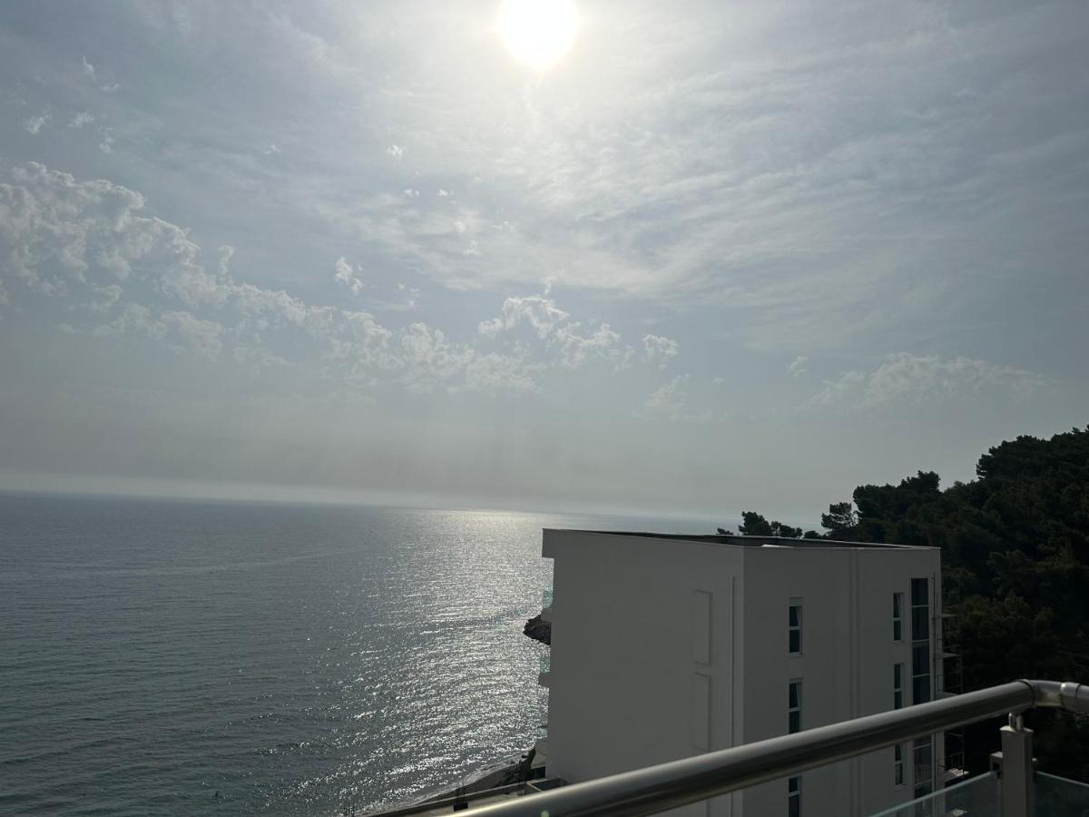 Hotel Coastal *