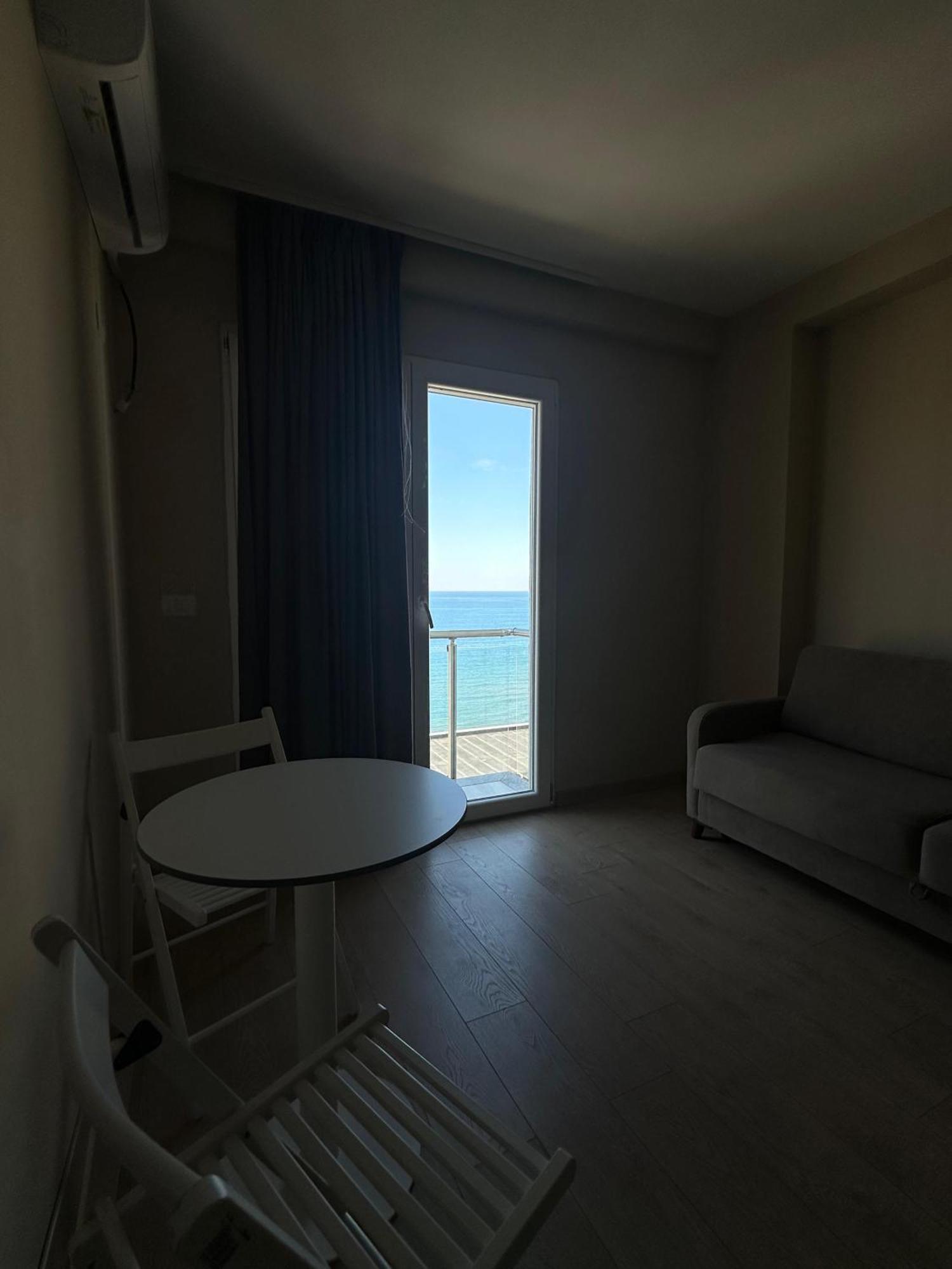 Coastal Hotel *