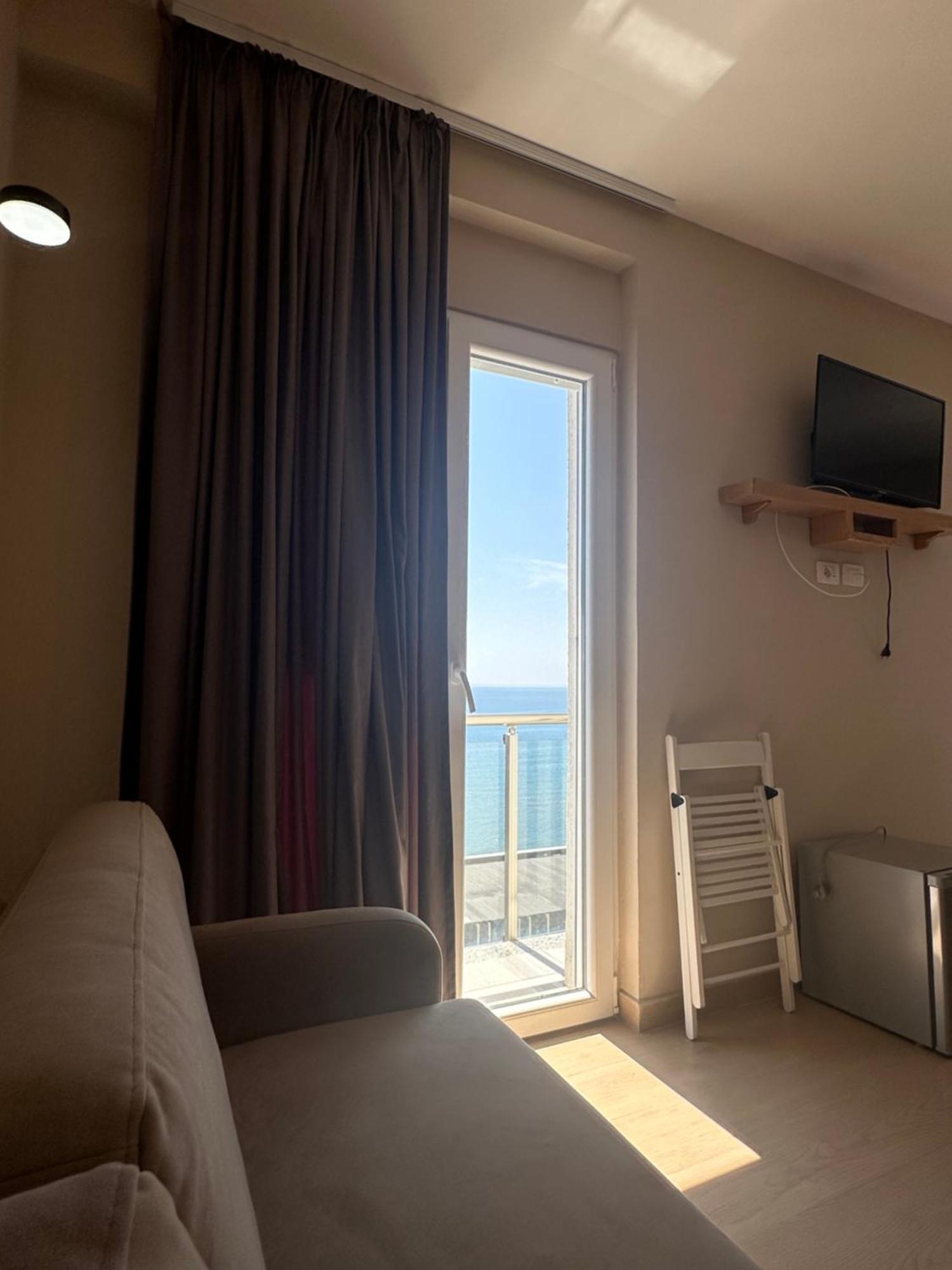Coastal Hotel Shëngjin